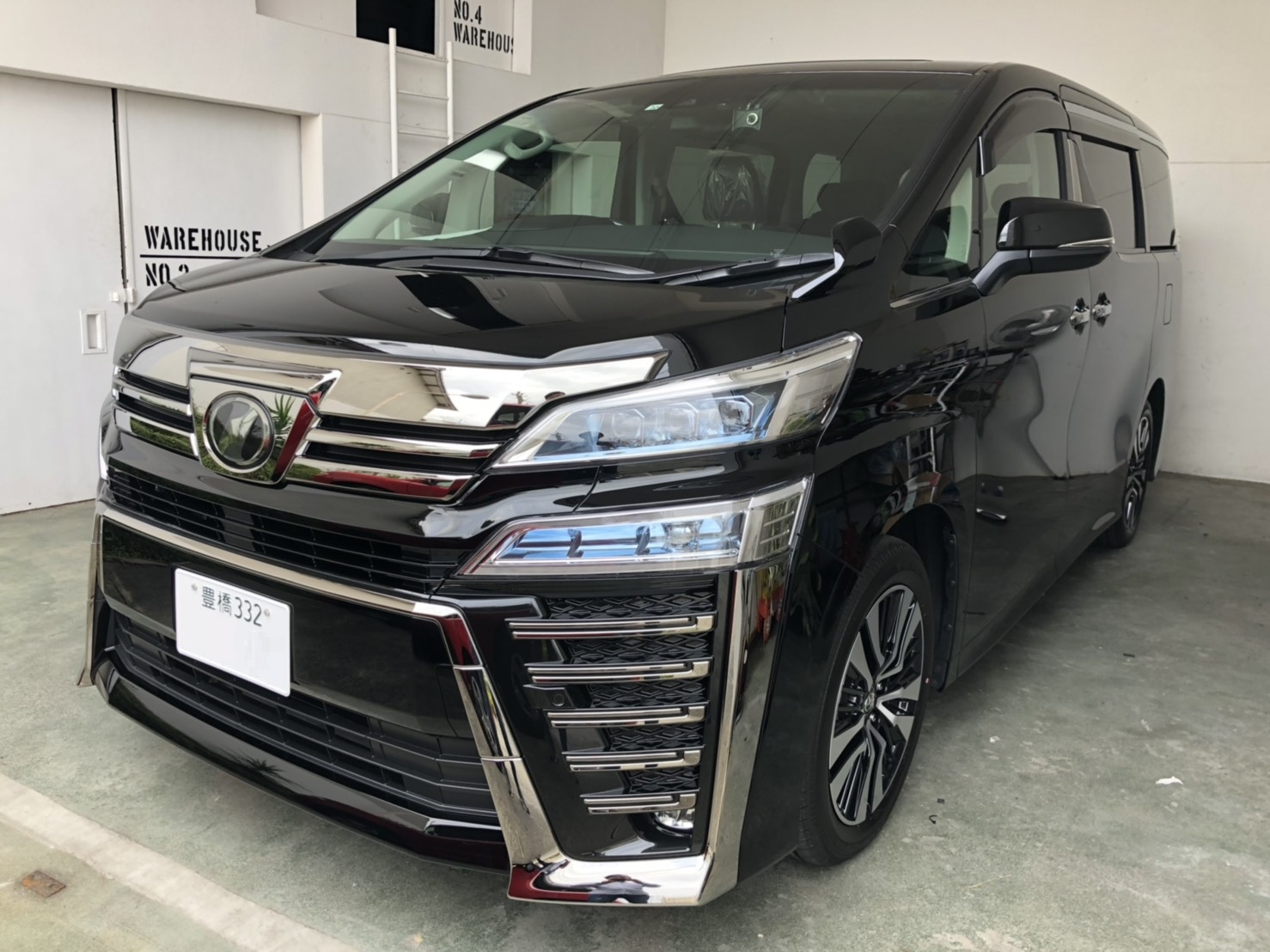 TOYOTAVELLFIRE AUTO SHOP GRACE