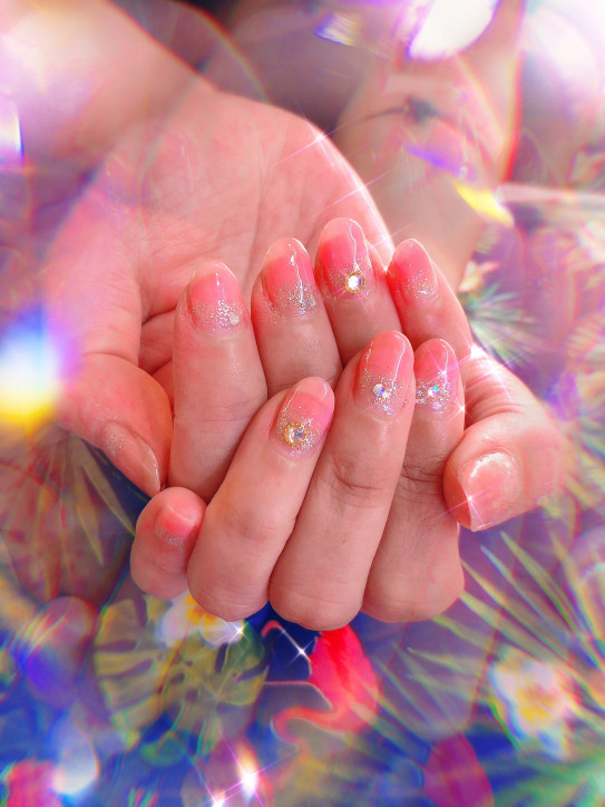 今日は素敵なネイルで Abe Nail