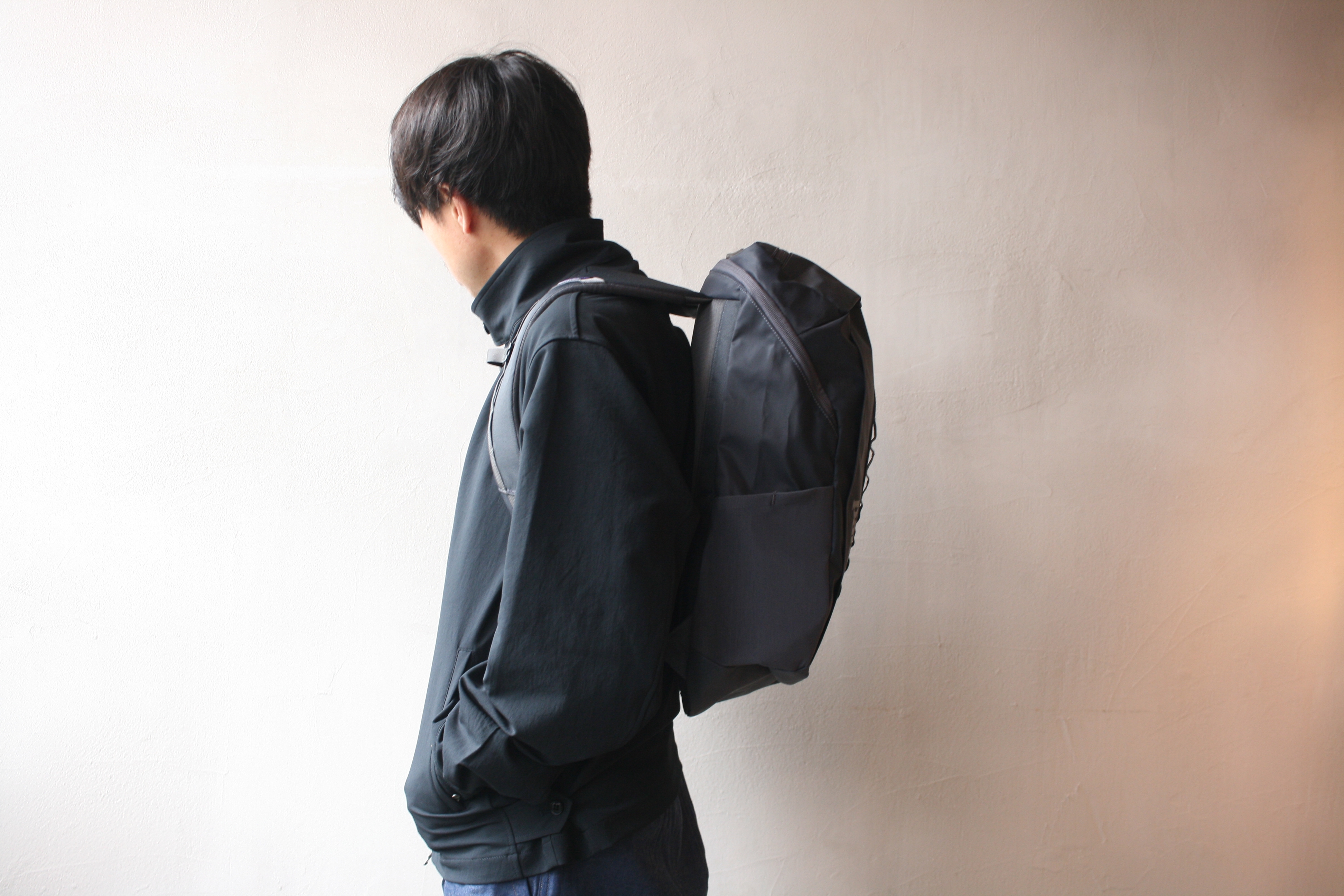 パタゴニア　ブラックホールパック　25L Tidal Teal 数回使用 パタゴニア ブラックホールパック 25L Tidal Teal 数回使用 パタゴニア