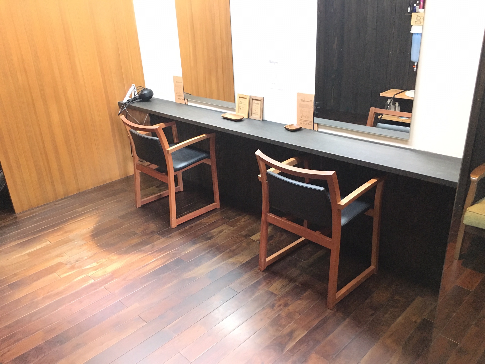 雨の日 くせ毛前髪の対策を教えてください 髪の悩みに真剣 粧屋 めかしや