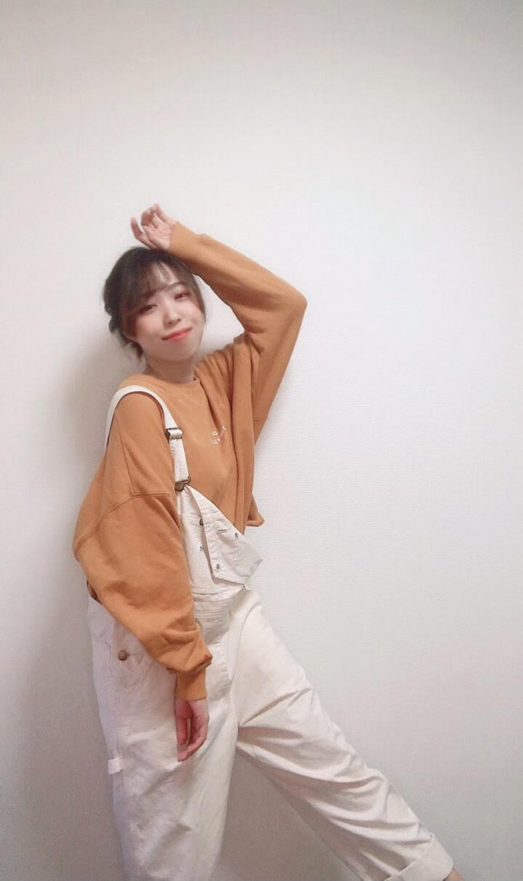 蓮実もこ 蓮実もこ