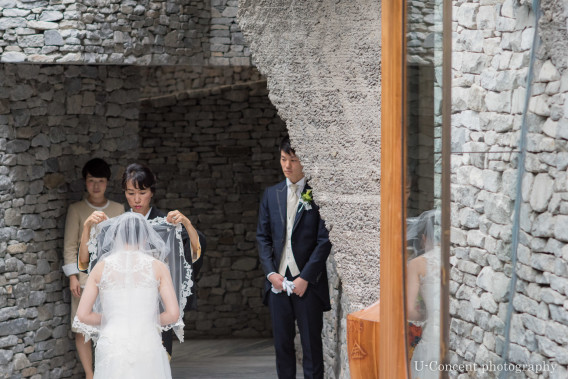 軽井沢 石の教会 ホテルブレストンコート 結婚式撮影 前編 関西初 水中撮影専用の室内プールスタジオ 軽井沢 石の教会 ホテルブレストンコート 結婚式撮影 前編 関西初 水中撮影専用の室内プールスタジオ
