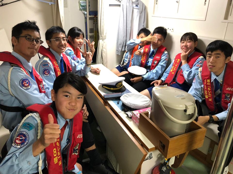 ４５、♪超レア！日本海洋少年団制服セット➕手旗➕バッチ❤️おまけ付き制服
