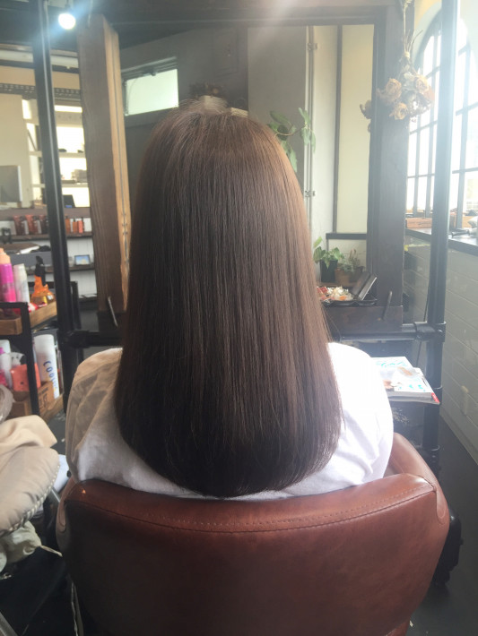 夏だからこそ重く見えないツヤカラー 今人気のヘアカラーはこう作る Yuta Itami