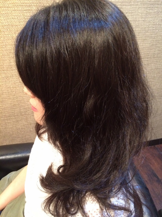 広がり パサつき 下ろせない 個室型美容室gulgul 本八幡店長石川のハサミ1本でクセ解消 クセ毛 脱縮毛矯正はお任せあれ