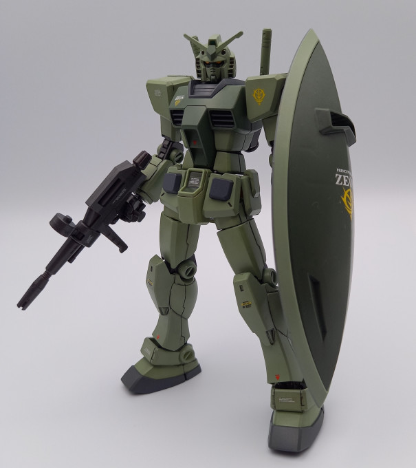 Hguc ガンダム ジオン公国軍仕様 青けりゃだいたい好き