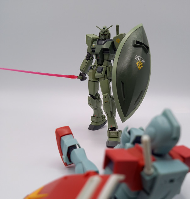 Hguc ガンダム ジオン公国軍仕様 青けりゃだいたい好き