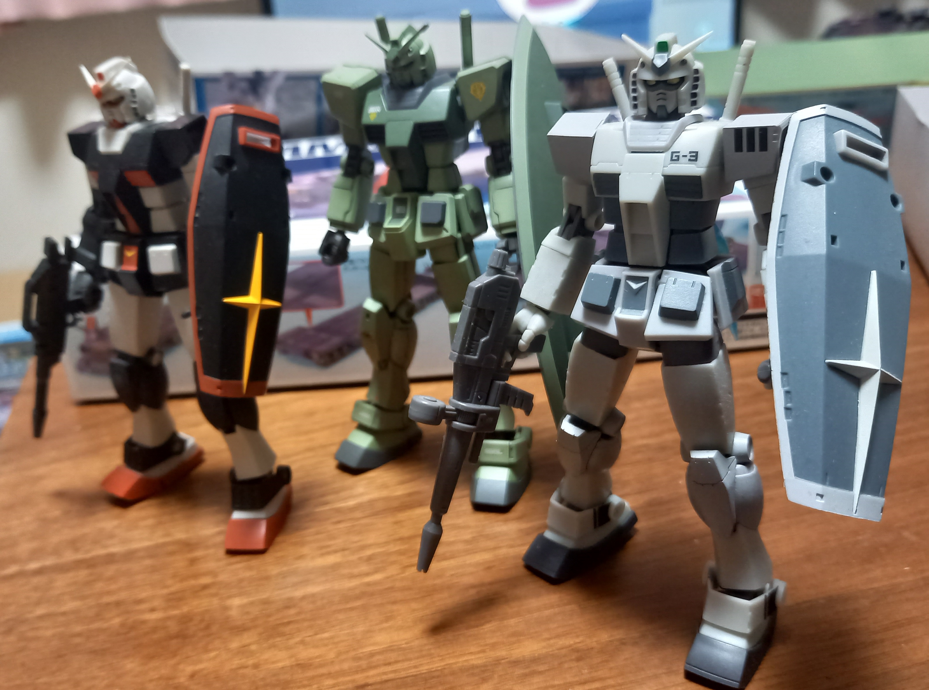 HGUC】ガンダム（ジオン公国軍仕様） | 青けりゃだいたい好き