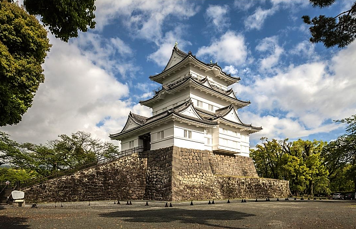 a53ef8c52df817e5bdb384339a417b