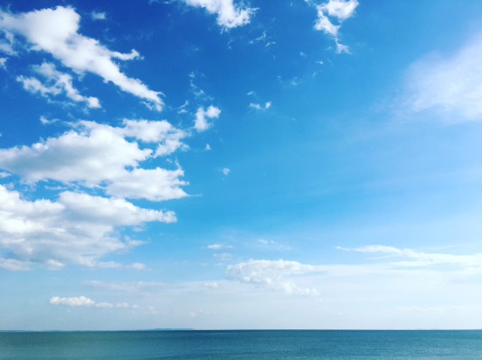 青空と海 Flores