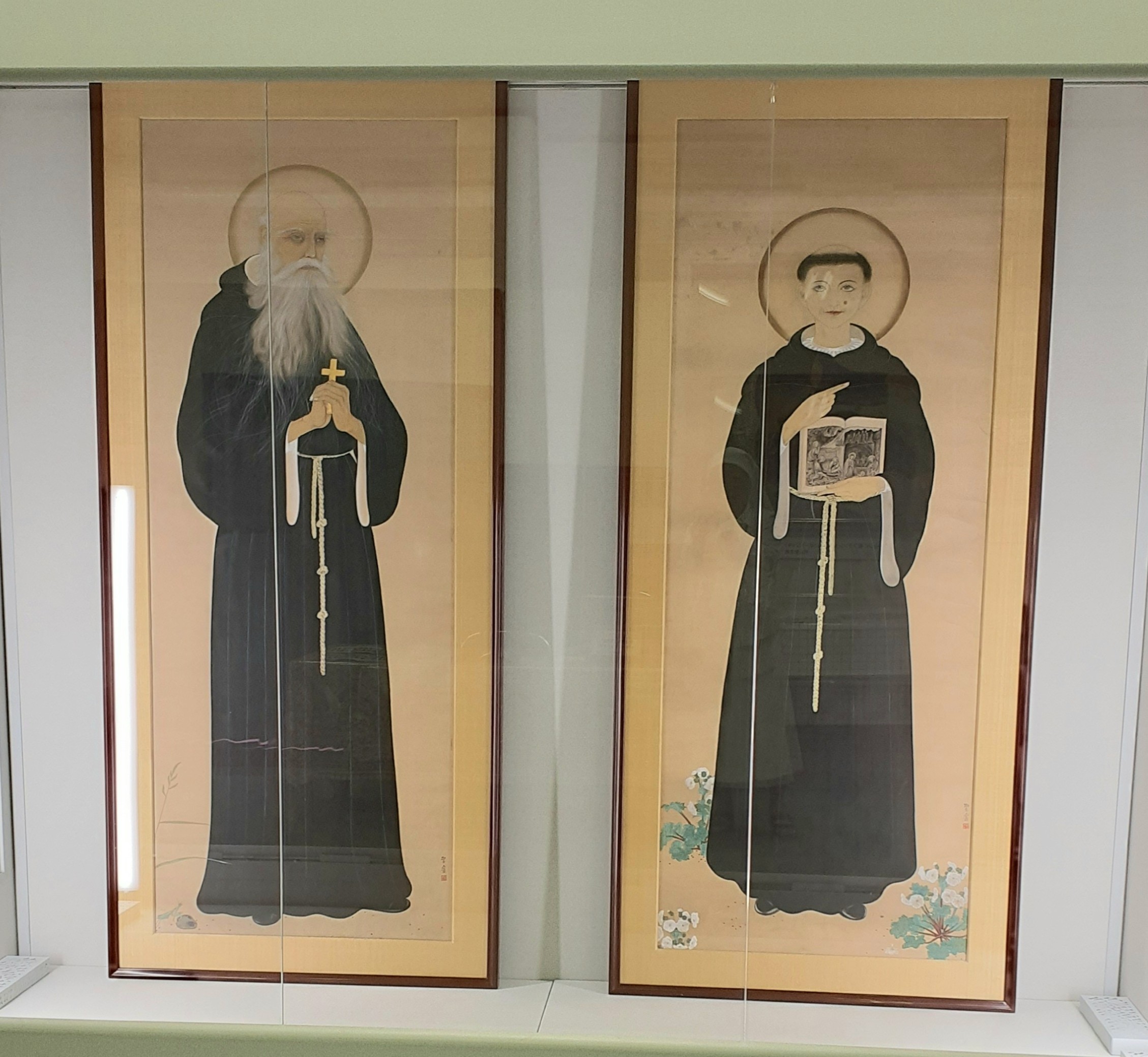 カトリック　ピエタ Amazon.co.jp: 高さ8.6インチ フルカラー La Pieta 像 樹脂製