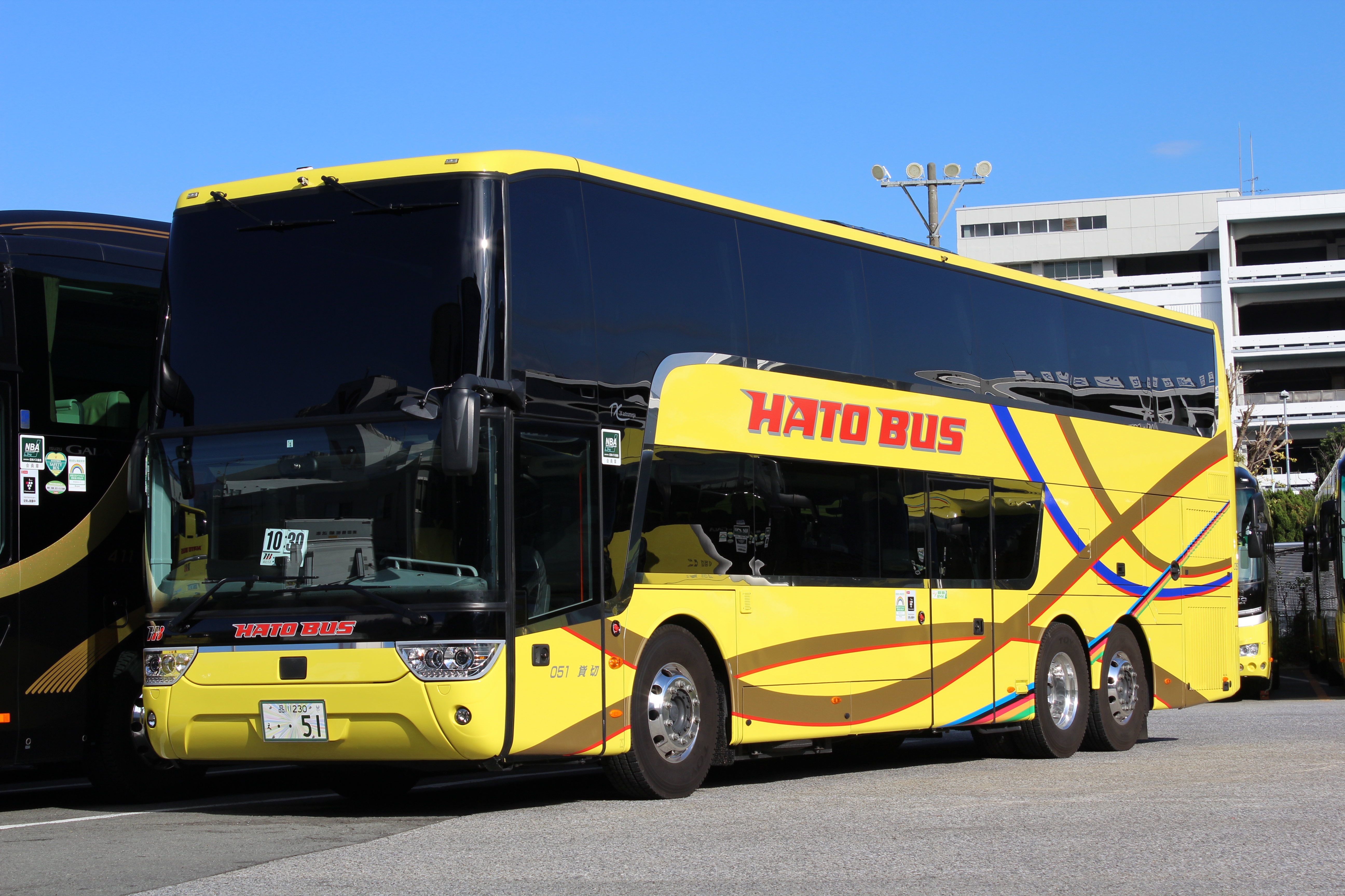 3軸のバス | はとバスエージェンシー's Ownd