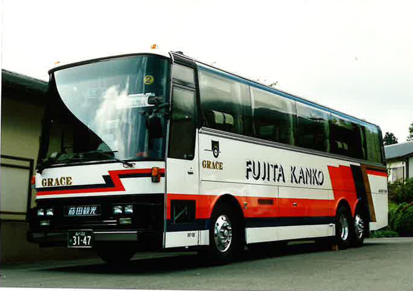 3軸のバス | はとバスエージェンシー's Ownd