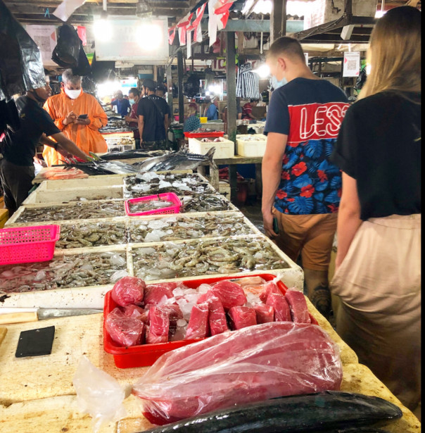 念願の ジンバラン魚市場 Bali Allure バリ島から発信するwebマガジン