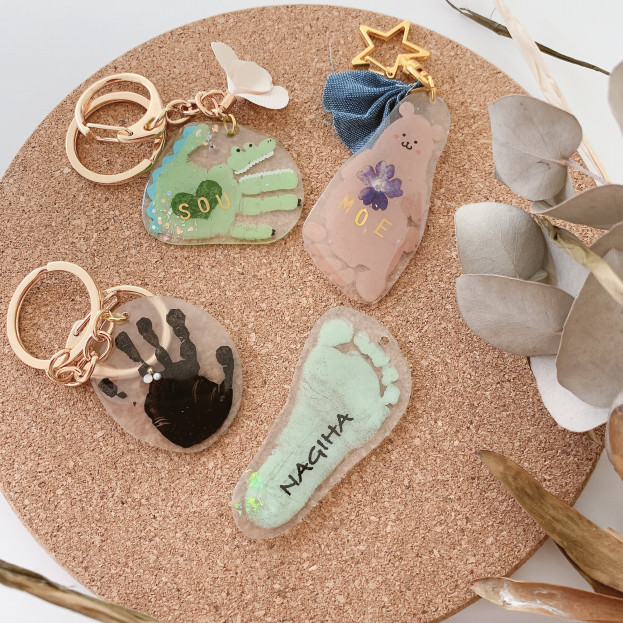 プラ板キーホルダー 押し花アート 手形アート教室calm