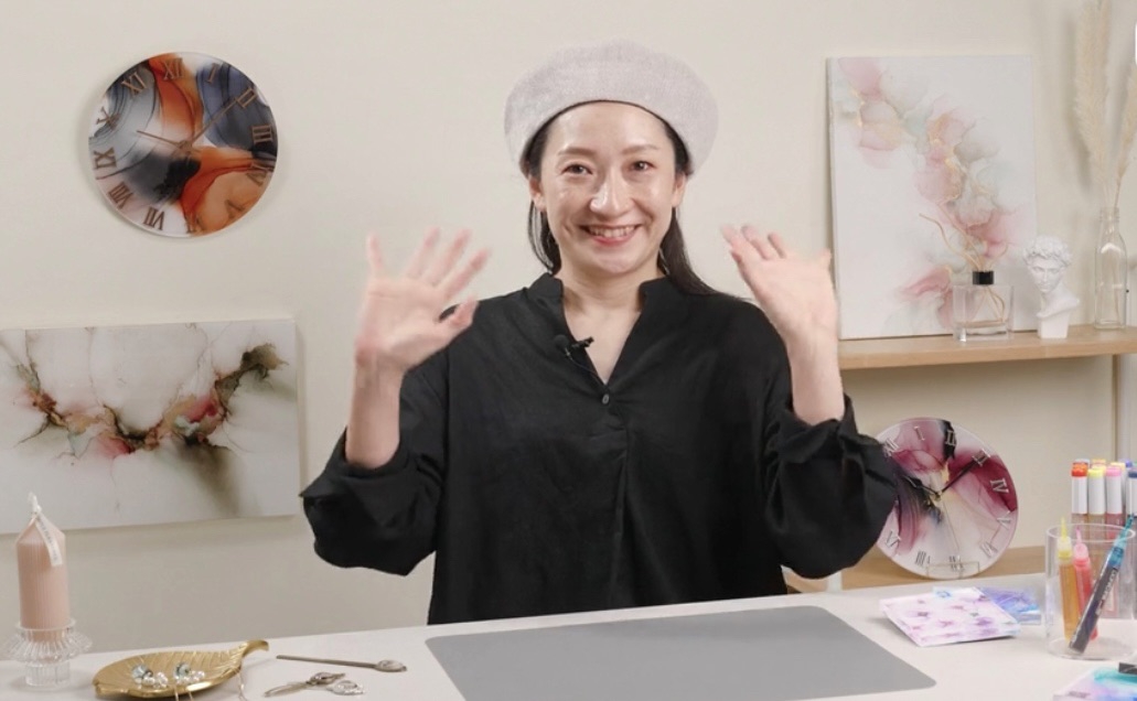 PROFILE | IRODORI ART STUDIO アルコールインクアート愛知