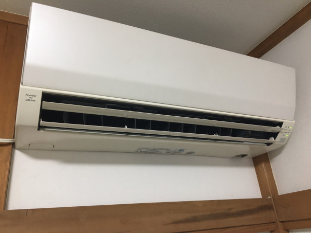 エアコンの取付 移設 買取 東京 埼玉でエアコンの取付け 無料処分 無料回収 不用品買取りはリサイクルガレージへ エアコンの取付 移設 買取 東京 埼玉でエアコンの取付け 無料処分 無料回収 不用品買取りはリサイクルガレージへ