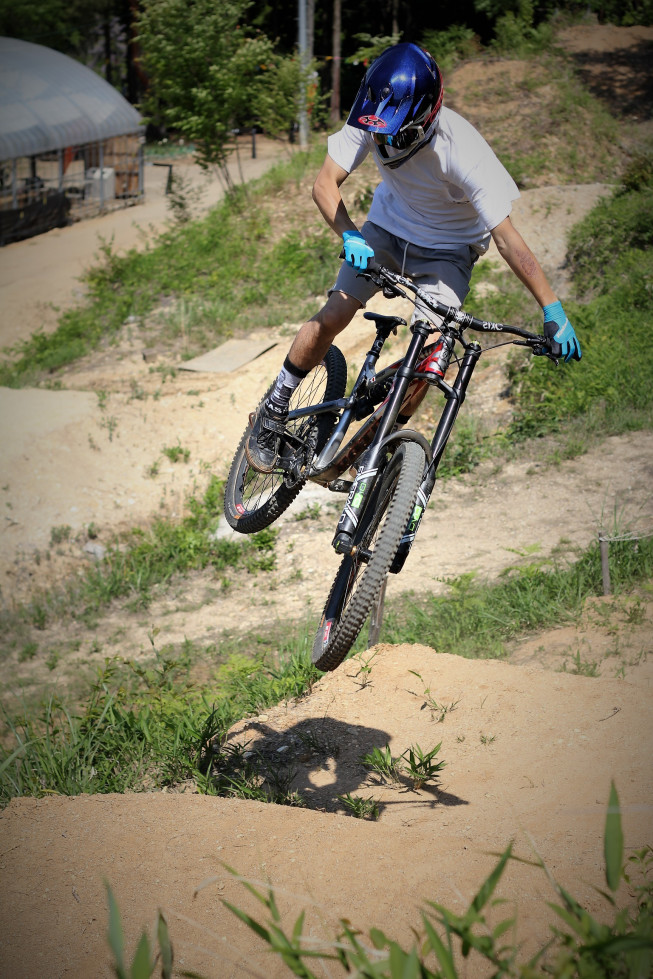 スペシャルサンクス Rookies Mtb Park 岐阜県土岐市のマウンテンバイク専用パーク