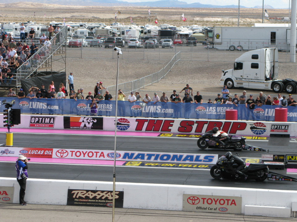 Dragstar Nhra Las Vegas 16 世界の細道