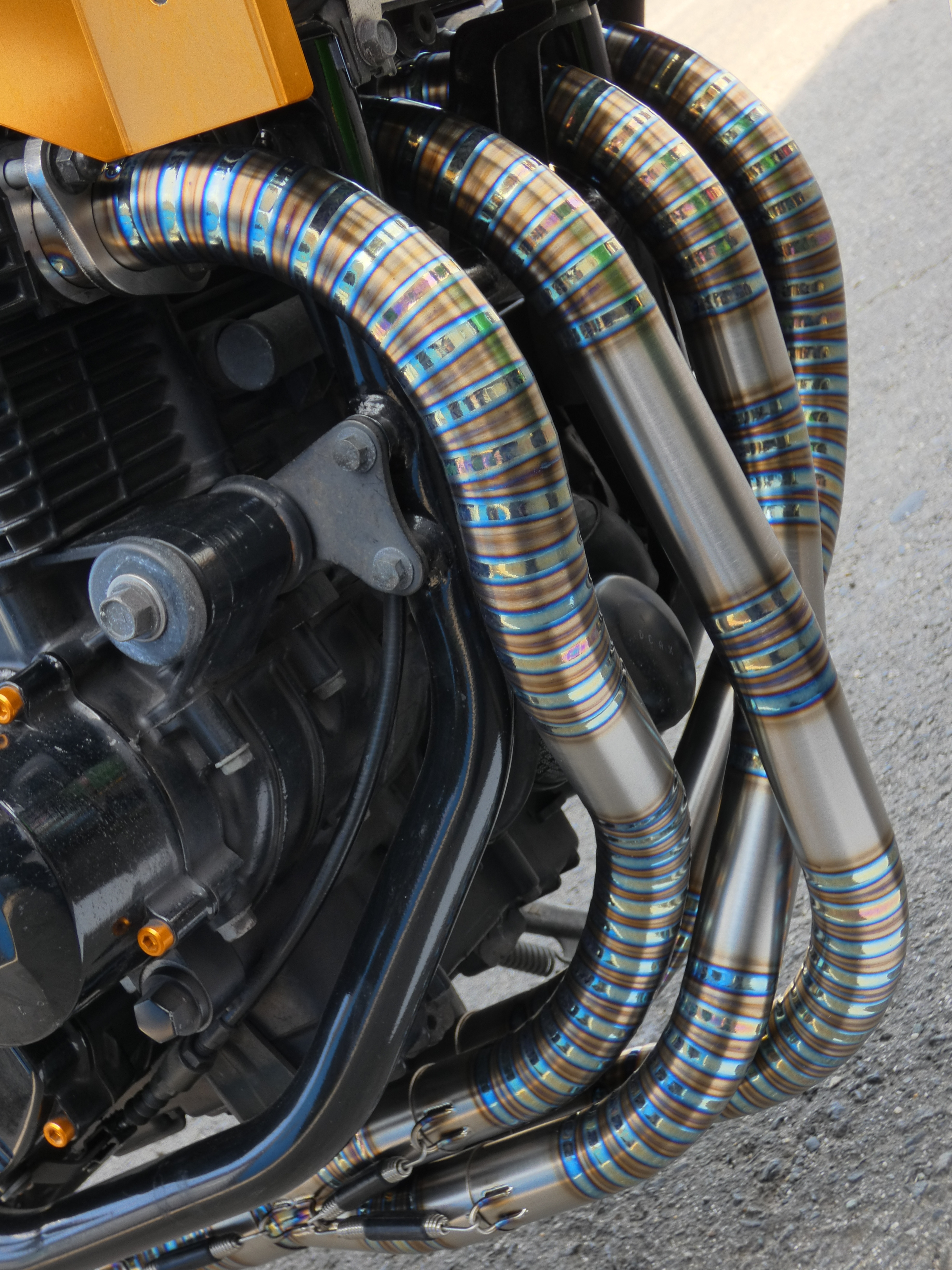 ZRX400/2用 フルエビゾースト】※受注生産品 | ユウキテック