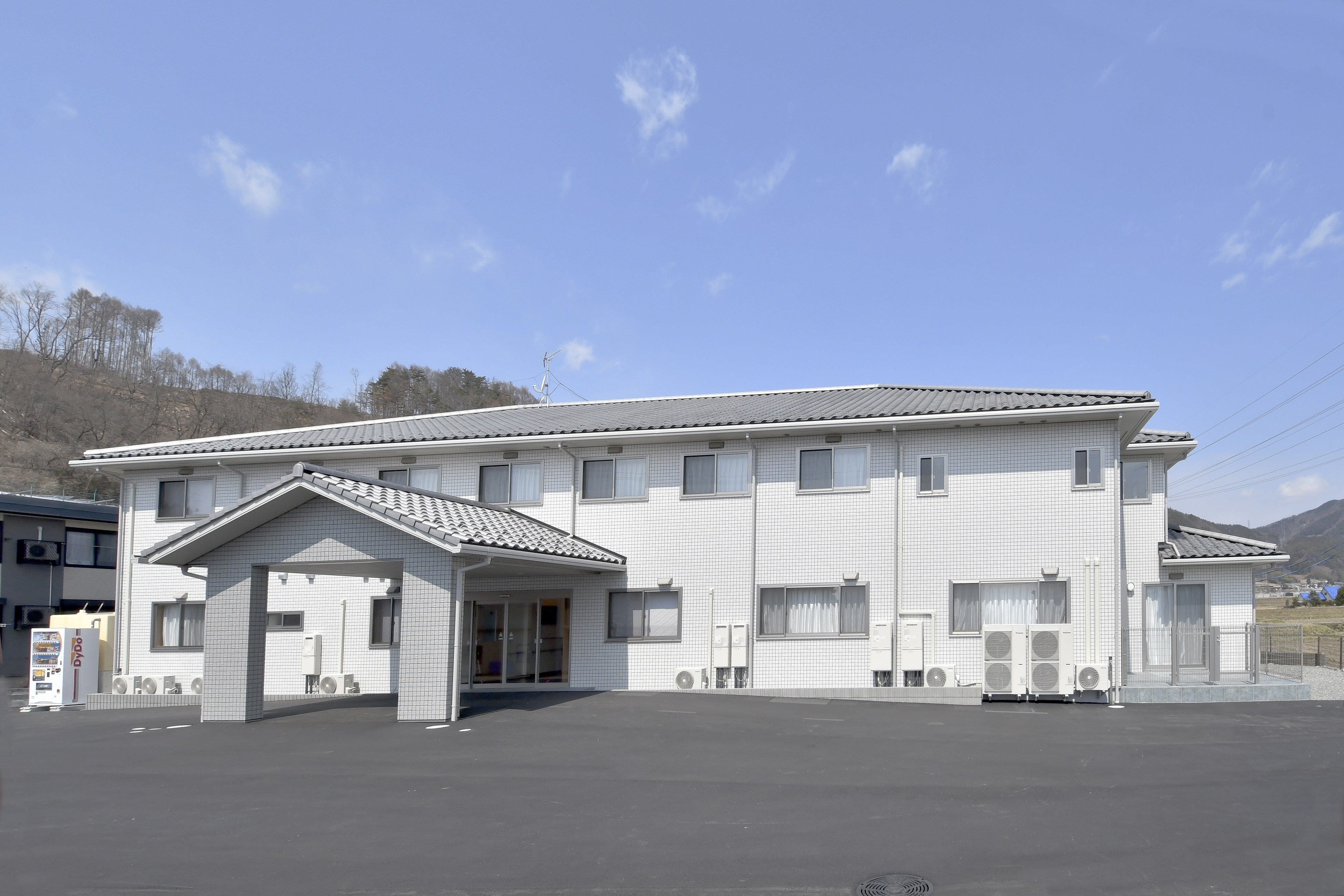 サービス付き高齢者向け住宅アイケアの外観