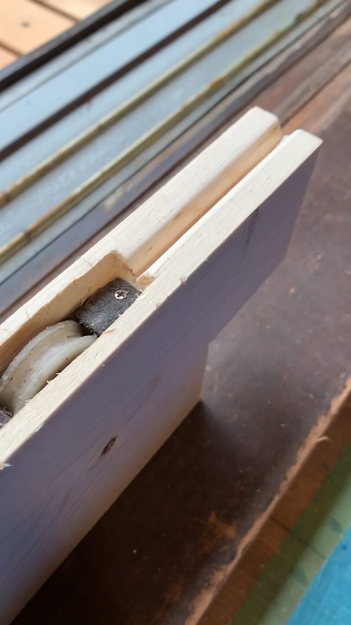 大正時代の腐った木製網戸の蘇生 | Artistic carpenter 和欧