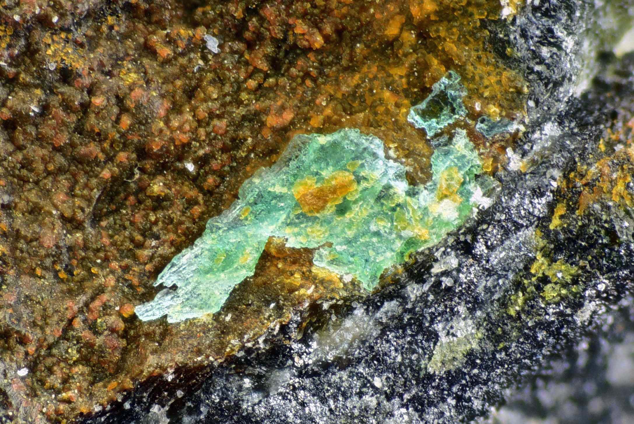 日本産新鉱物】 浅葱石 Asagiite | Rare minerals Research, Kyoto