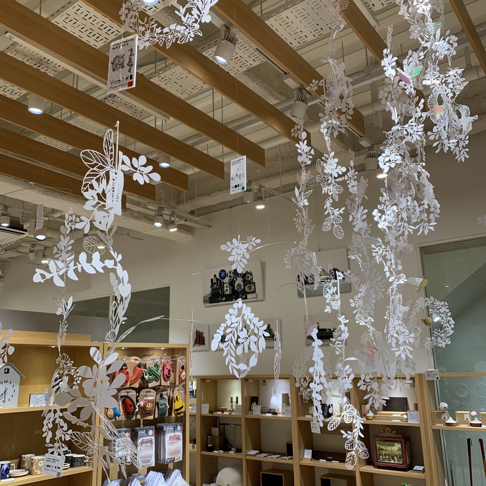 Itoya Ginza Japan | nekonekodesign PAPER ARTS