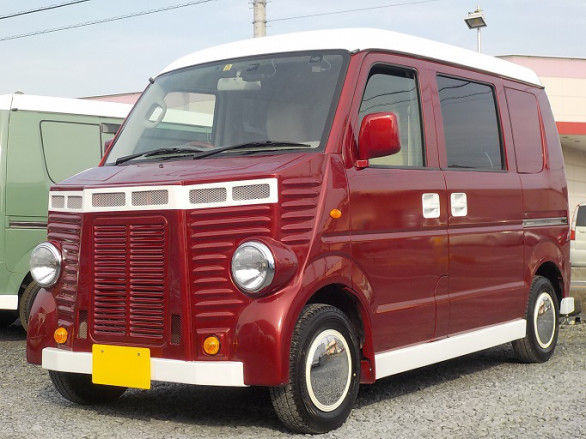 ﾌﾚﾝﾁﾊﾞｽ仕様 まるみ自動車