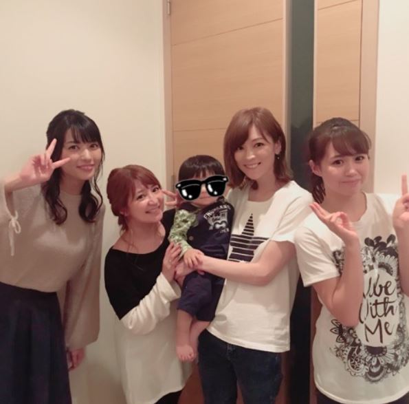 吉澤ひとみ 藤本美貴の自宅でクリスマスパーティーも写真選びに困る