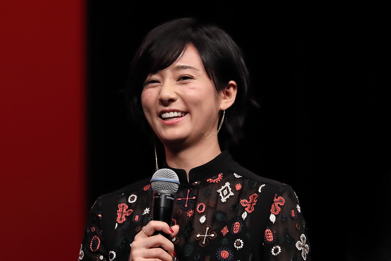 木村文乃 ロングヘアでの キス顔ショット に反響 ロング懐かしい 可愛すぎ の声 Abema Times