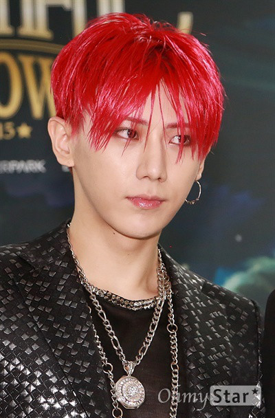 チャン ヒョンスン 新生beastで復帰 どうなる ふたつのbeast Cafe De K Entertainment チャン ヒョンスン 新生beastで復帰 どうなる ふたつのbeast Cafe De K Entertainment