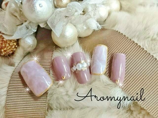 お上品ネイル Aromynail