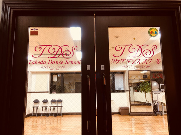 Lesson Contact Ballroom Dancer 西尾浩一