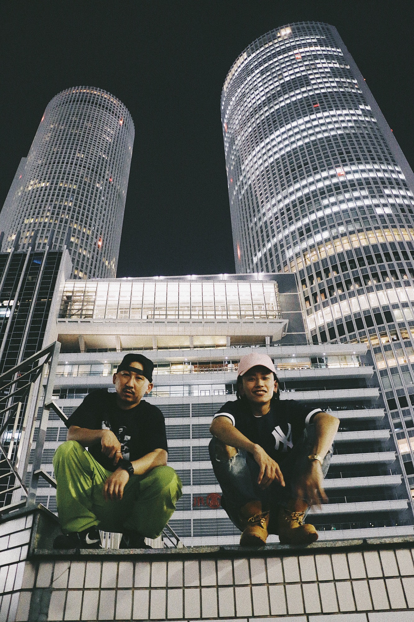 NEWS】DJ RYOW × ¥ELLOW BUCKS、初のコラボ曲「We Runnin」を配信 | 縦