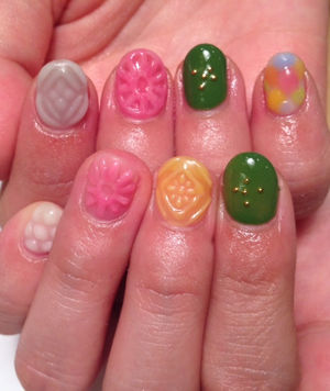 思わず食べたくなっちゃう 甘 い春ネイルデザイン３選 Nailgallary S