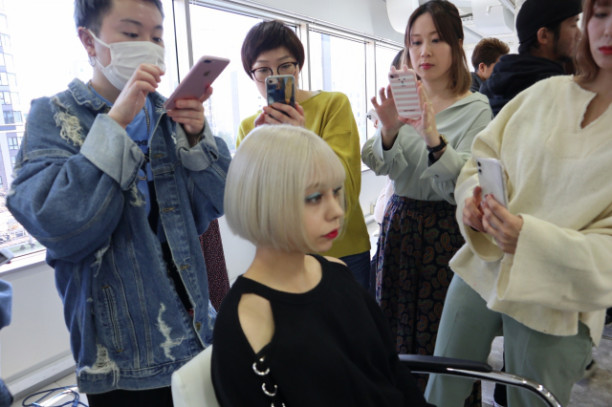 ホワイトヘアカラーの講習に行ってきました 相模原市のヘアサロン カットショップスタイル S Ownd