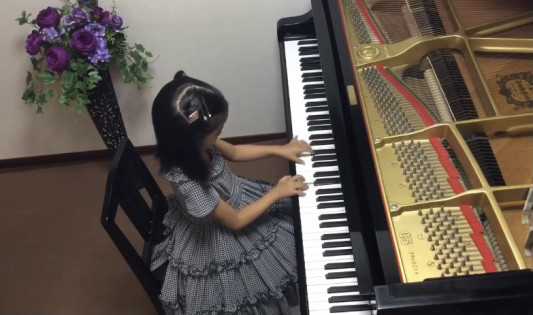 野原で踊ろう カントリーロード他連弾 小1 藤沢市 Marie マリー ピアノ教室 ブログ 野原で踊ろう カントリーロード他連弾 小1 藤沢市 Marie マリー ピアノ教室 ブログ