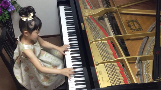 人形 の 夢 と 目覚め ピアノ