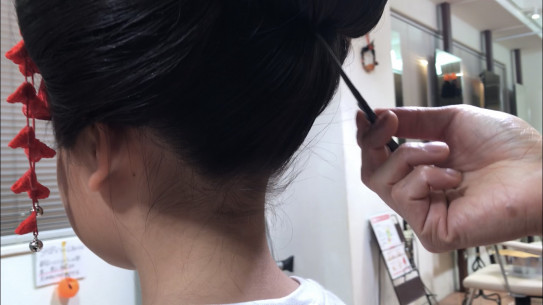 七五三 新日本髪の作り方 和装 和髪 アップスタイル やり方 動画 結い方 7歳 3歳 江東区亀戸美容室 One S Place 癌サバイバー美容師 相澤一也のブログ