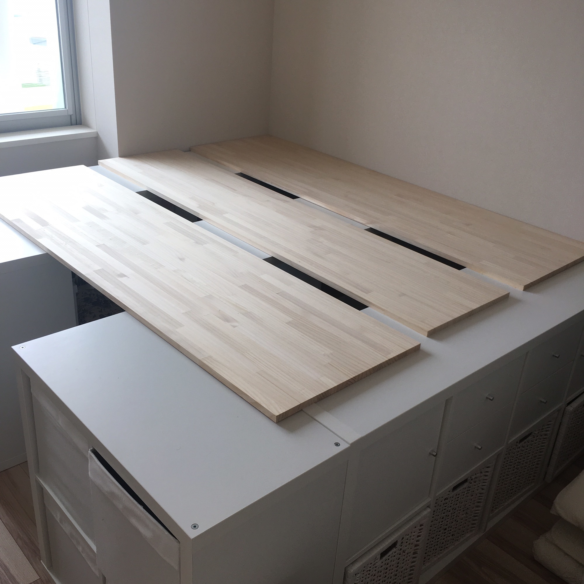 IKEA Hack! 大容量収納付き、クイーンサイズベットの作り方