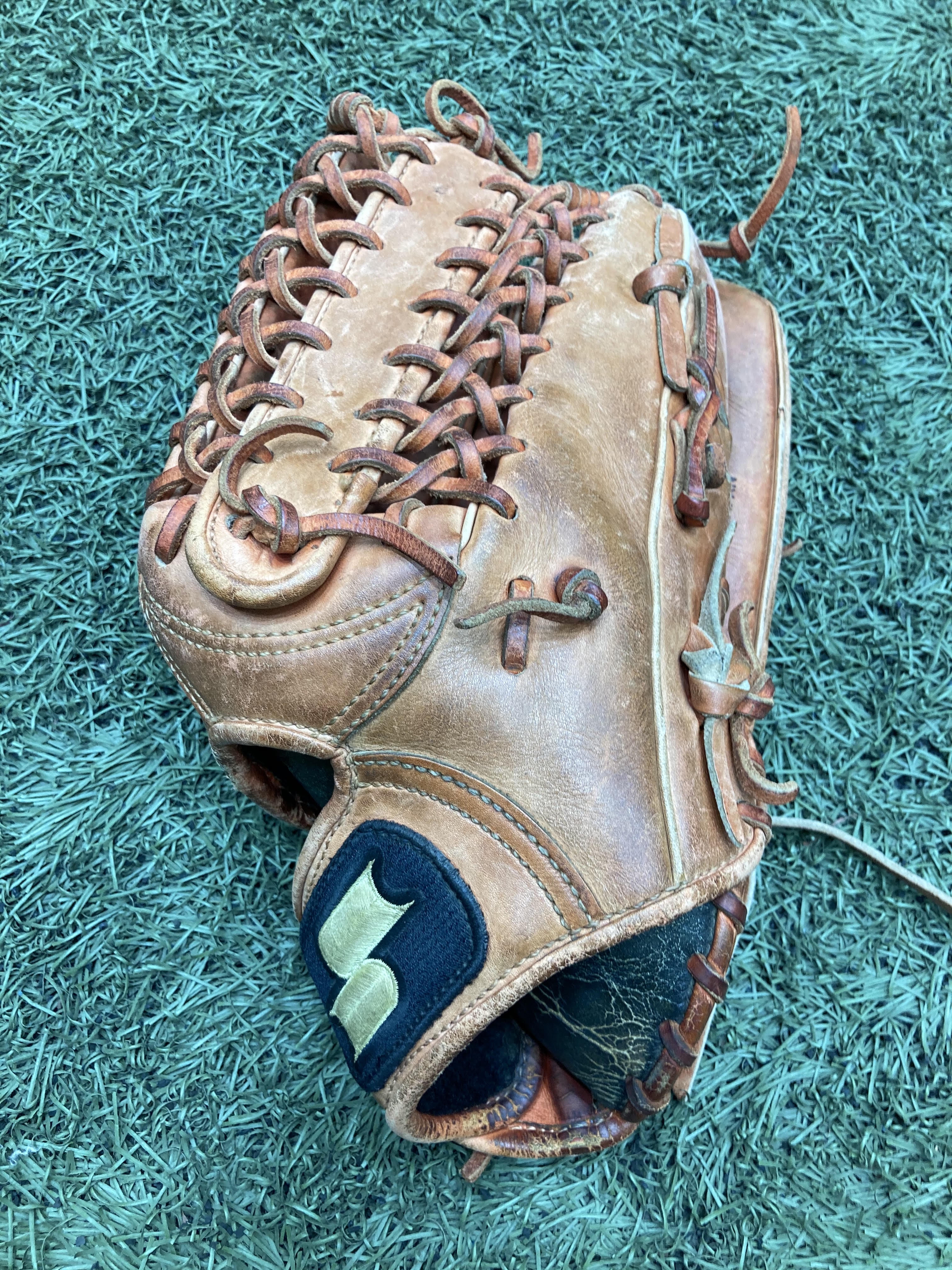 稲葉、古田ヤクルトスワローズ時代サイングローブ