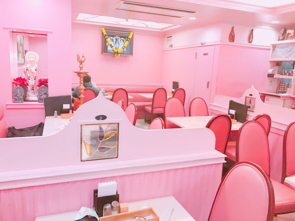 Instagramで話題のピンクカフェ シリバラジ に行ってみた 店内はピンクだらけ Nom De Plume ノンデプルーム