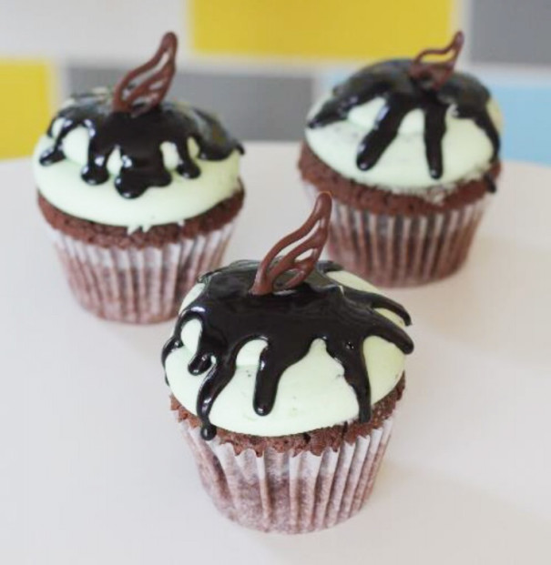 ロンドン発 原宿に6 8オープンした ローラズ カップケーキ東京 カラフルなドリンクやカップケーキが可愛い Nom De Plume ノンデプルーム