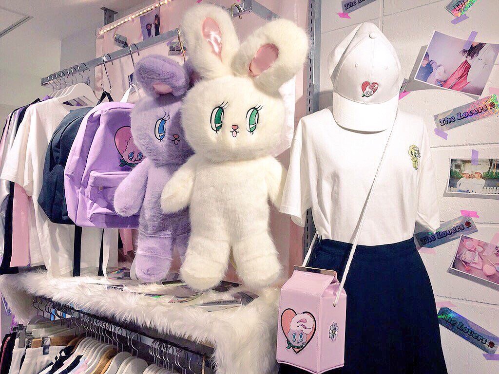 世界中で大人気 イラストレーター Esther Kim が描く Esther Bunny の魅力 Nom De Plume ノンデプルーム 世界中で大人気 イラストレーター Esther Kim が描く Esther Bunny の魅力 Nom De Plume ノンデプルーム