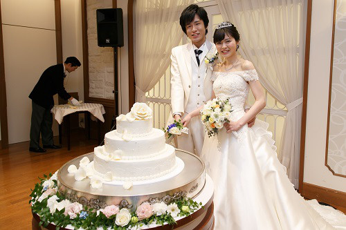 アロマの演出でテーブルエスコート オリジナリティあふれる結婚式 Anfelicion