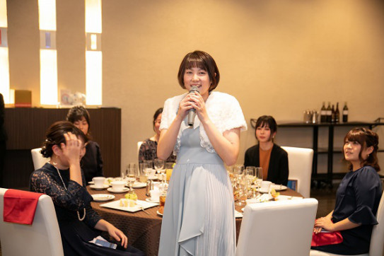 大好きなキャラクターの豪華ウェディングケーキ 大切なものに囲まれた結婚式 Anfelicion