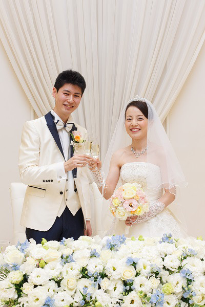 入場シーンにもこだわりを キラキラ笑顔がゲストに伝わる結婚式 Anfelicion