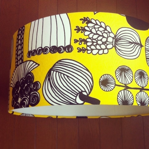マリメッコハンドメイド　ランプシェード marimekko（マリメッコ）の生地でランプシェードをリメイク