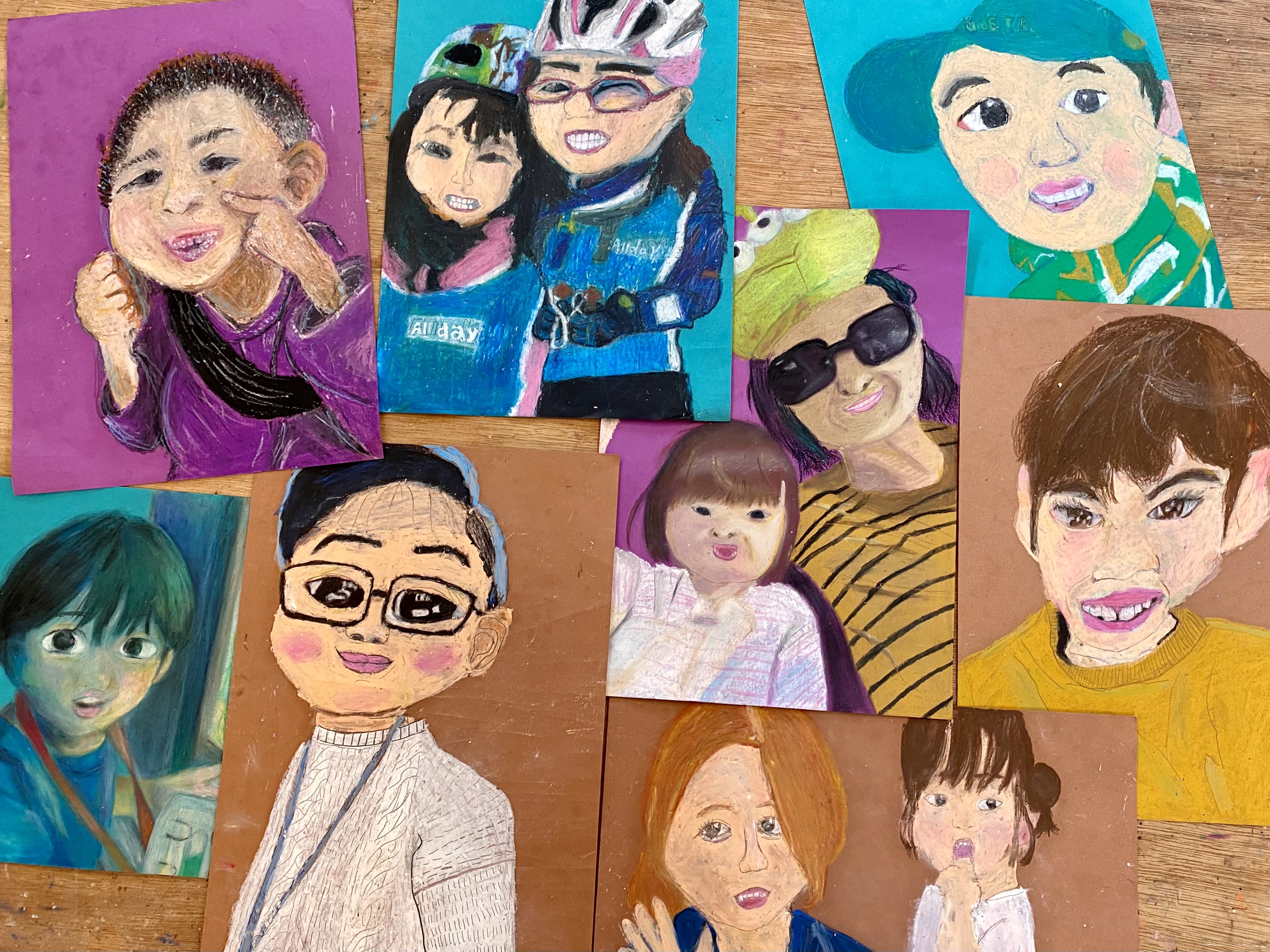 某有名小学生画家の描いたアートの写真 絵本『くじらのゆめ』が完成しました。 幼いころに見た夢の世界